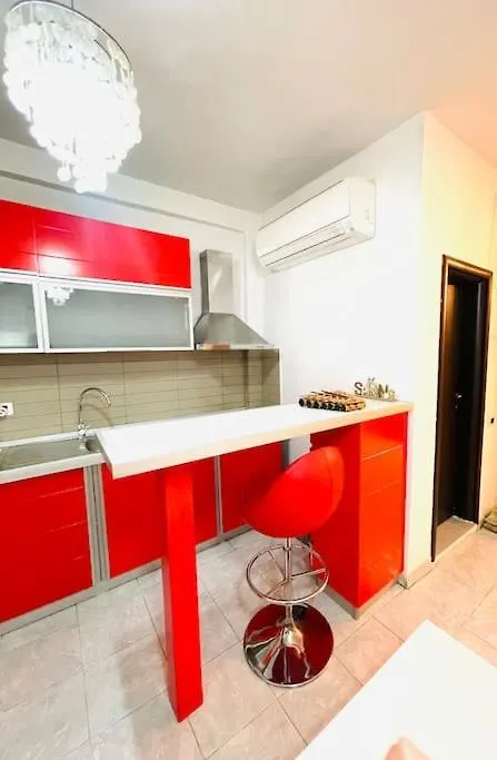 Wings Apartment Tirana 0*,