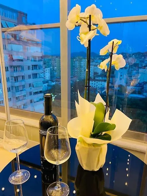 Wings Apartment Tirana 0*,  Albania